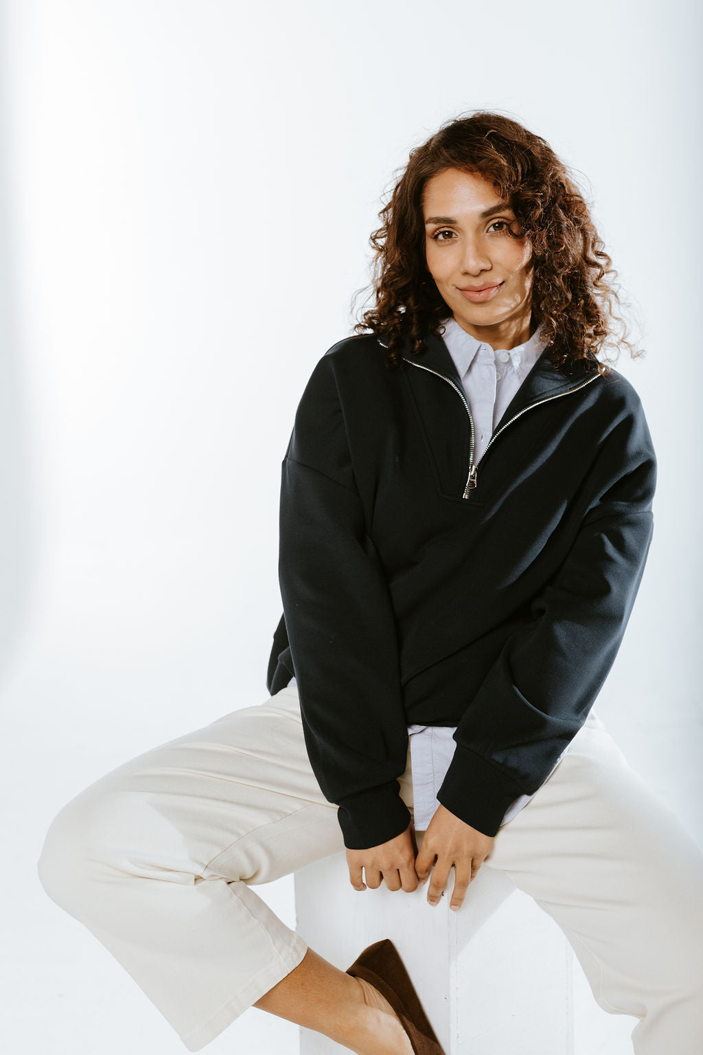 (取寄) バーリー レディース ベッツィー スウェット Varley women Betsy Sweat Black Varley Betsy Sweater Capsule Colours - Crush Clothing