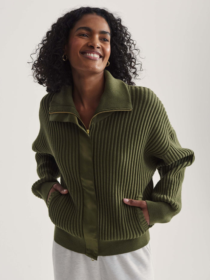 woman wearing fall varley doncaster jacket