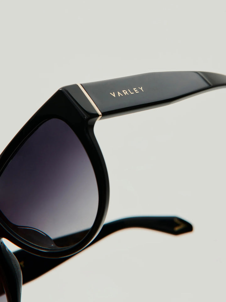 VARLEY | Dalling Oversized Sunglasses - Black