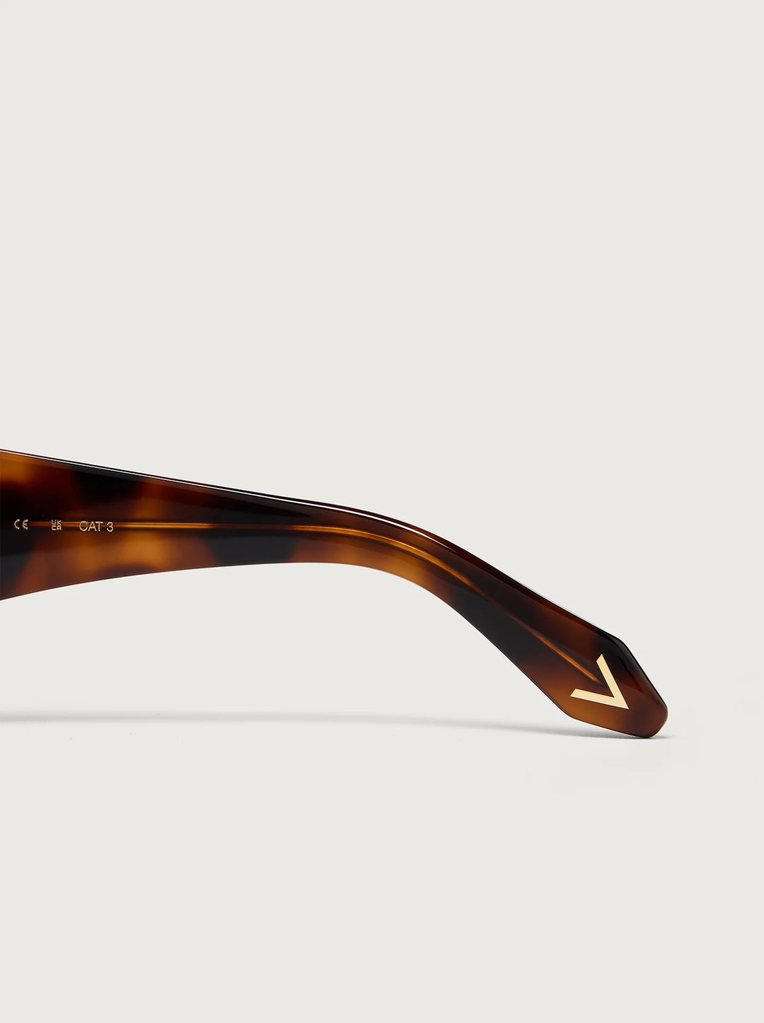VARLEY | Bethnall Oval Sunglasses - Tortoise