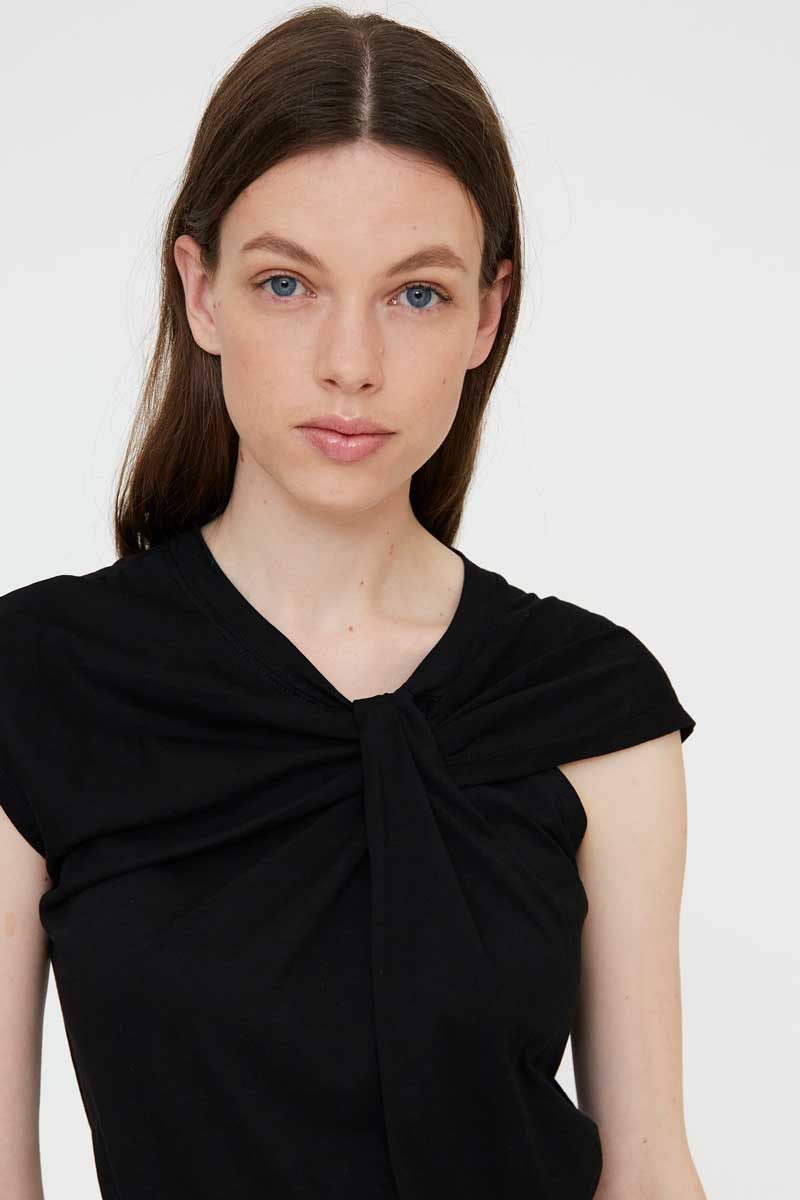 Wild Pony | Ava Knot Tee - Black