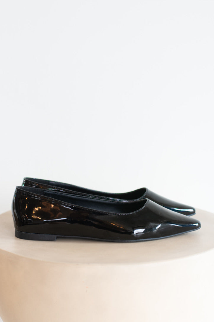 Wise | Pointed Toe Patent Flat - Black