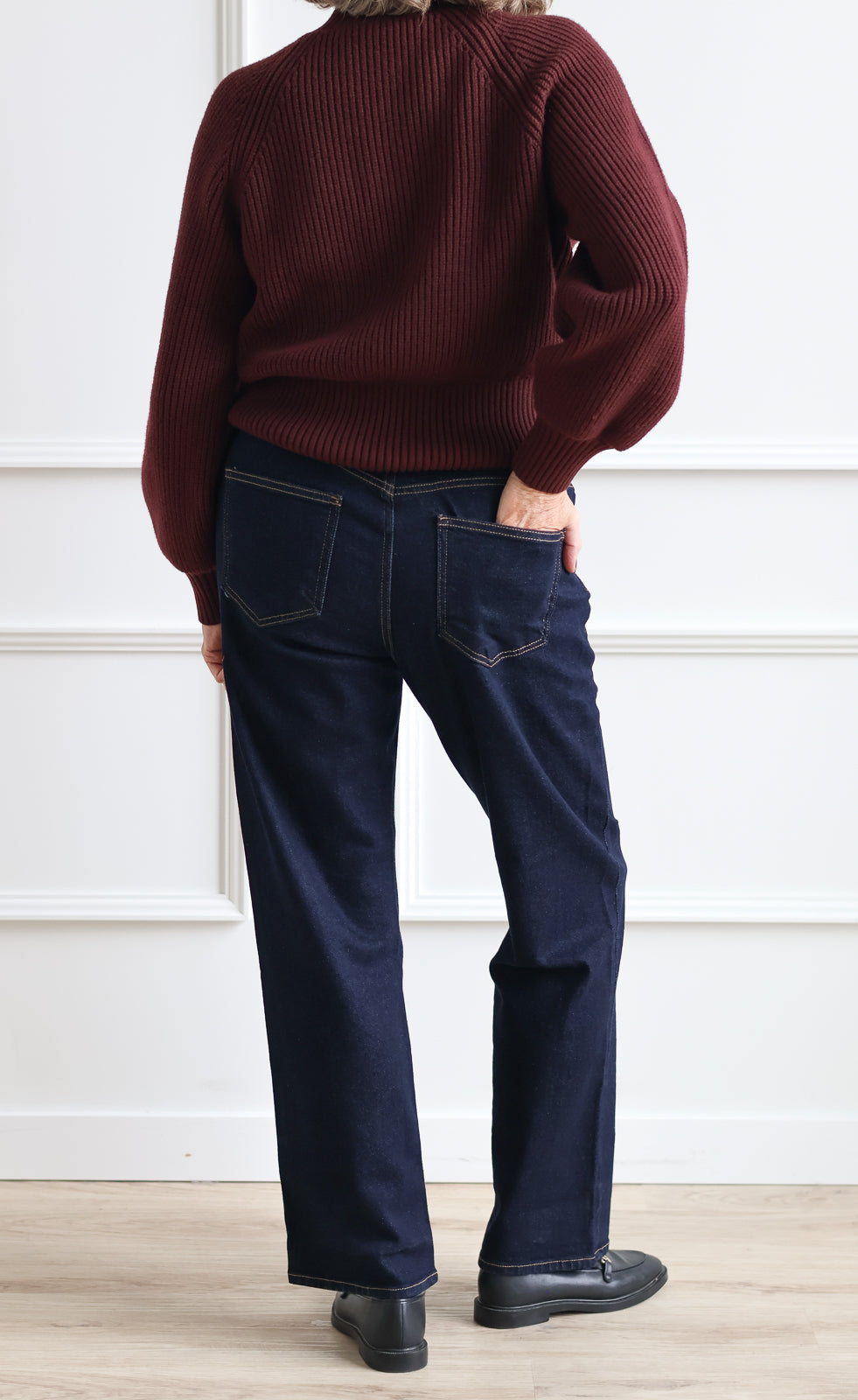 Just Black Denim | Clean Mid-Rise Straight Indigo