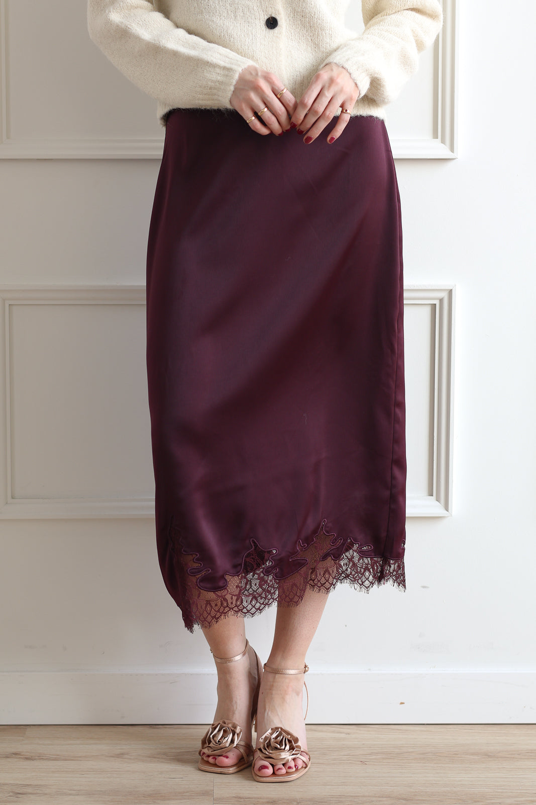 Vero Moda | Ginny Satin Skirt - Wine Tasting