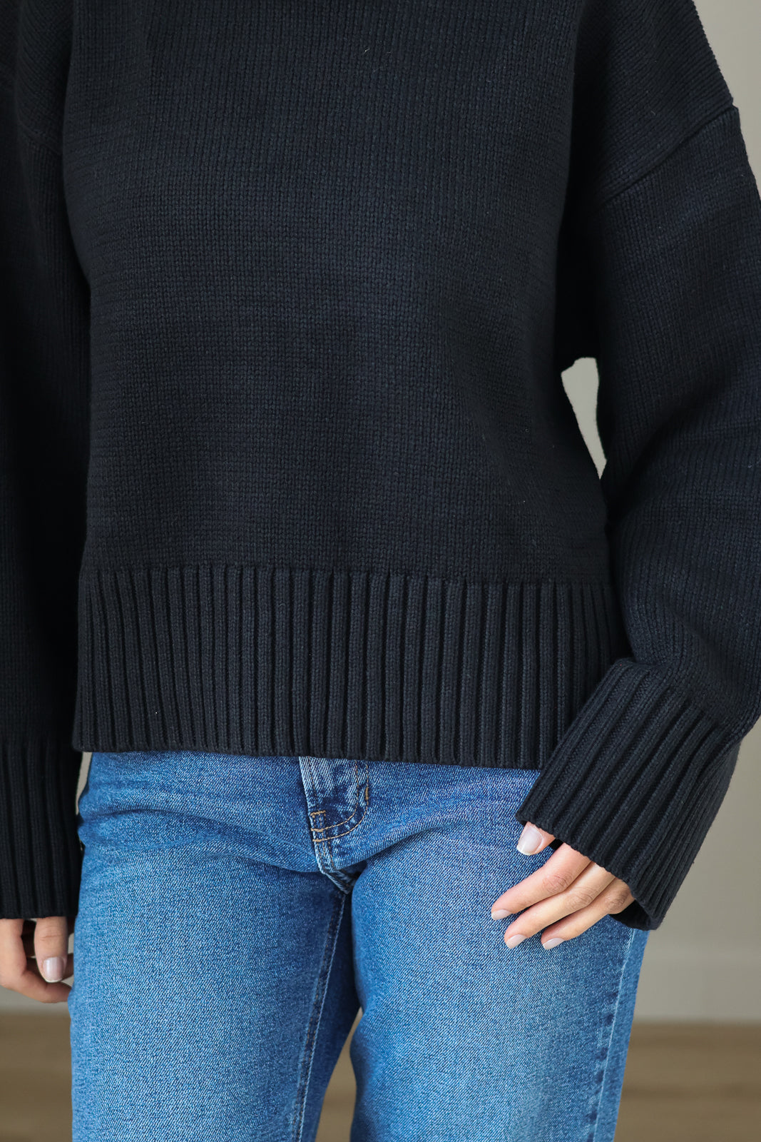 The Asher Sweater - Black