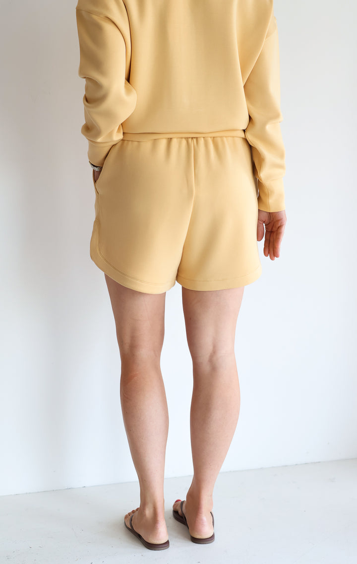 VARLEY | Coulter High Rise Short 3.5" - Sahara Sun