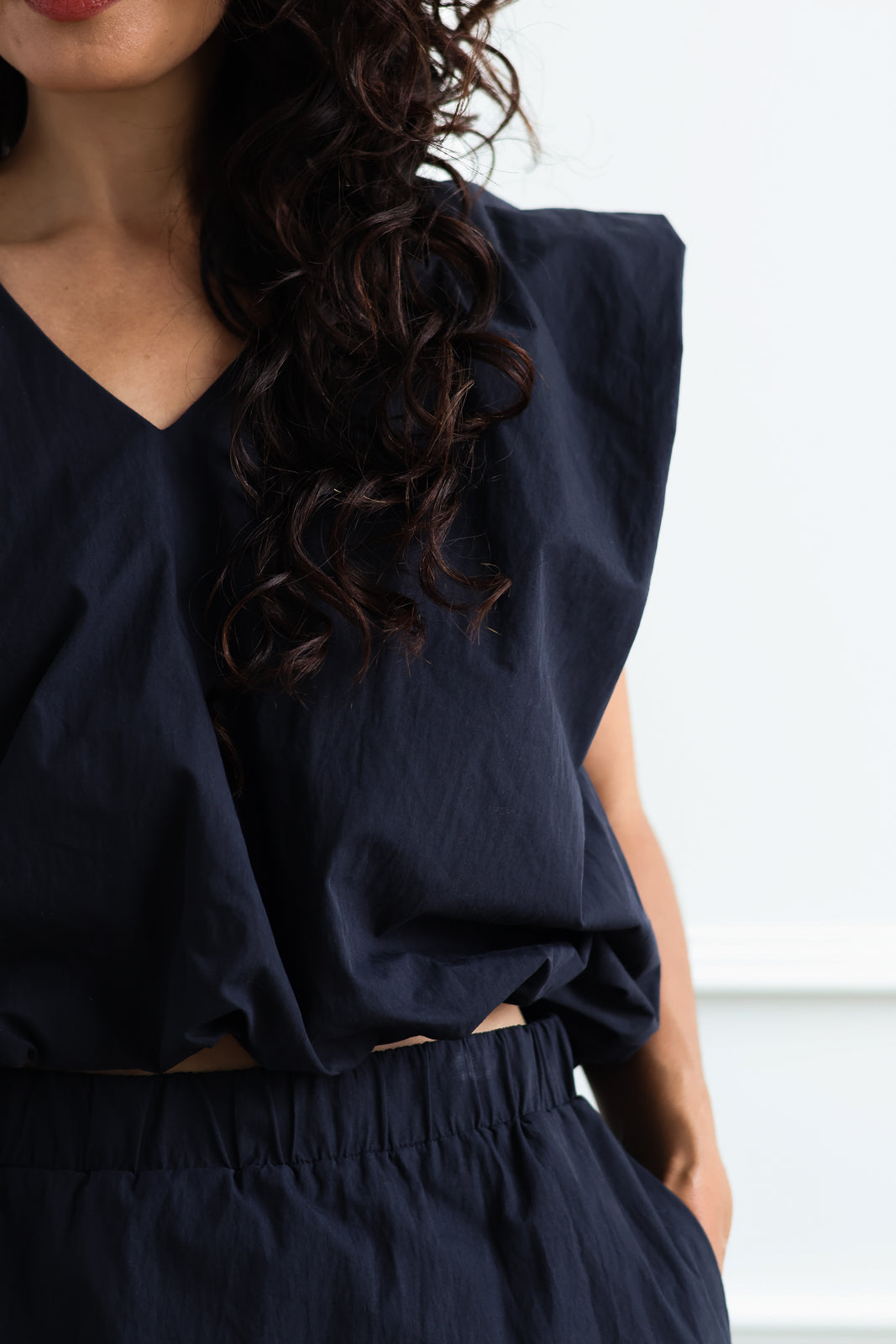Sylvia Navy Bubble Tank