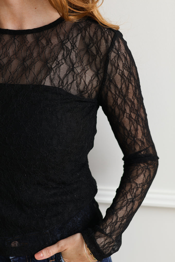 Tessy Lace Top