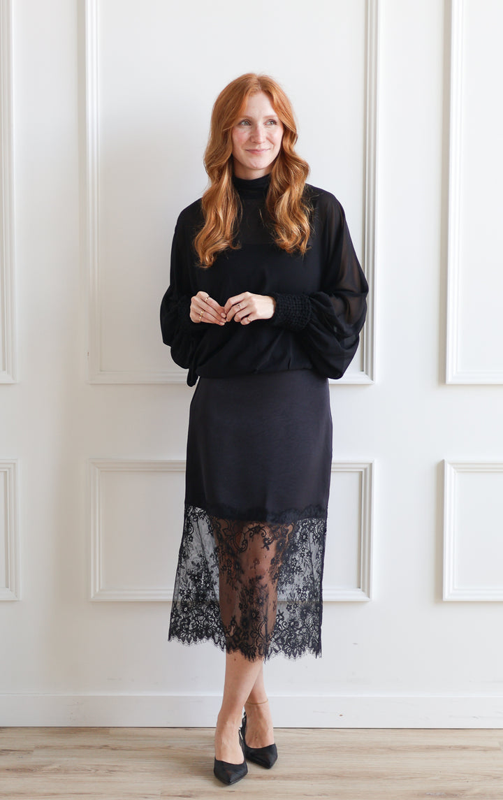 Vero Moda | Ollie Lace Skirt - Black