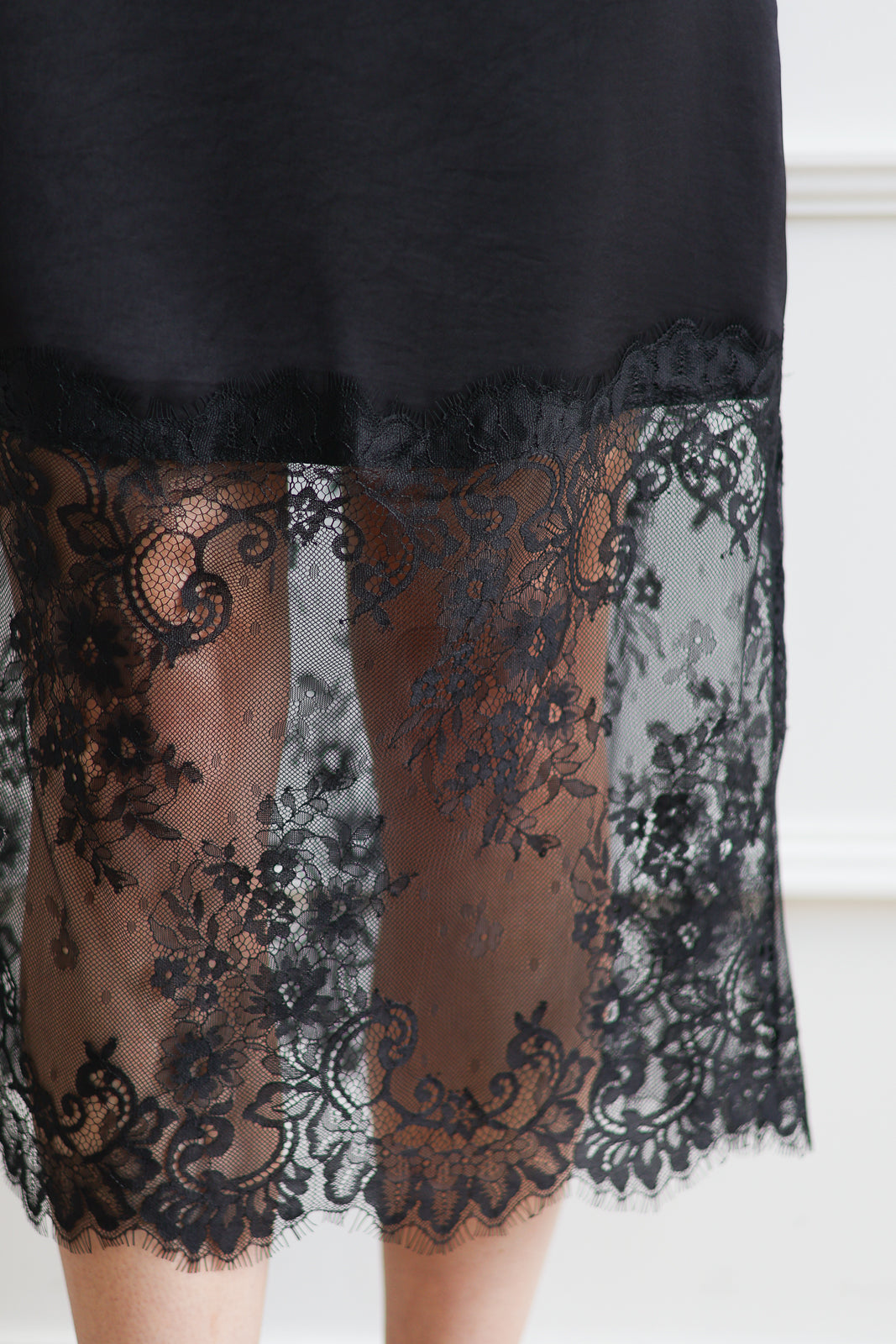 Vero Moda | Ollie Lace Skirt - Black