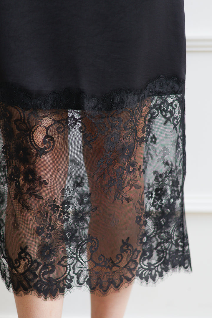 Vero Moda | Ollie Lace Skirt - Black