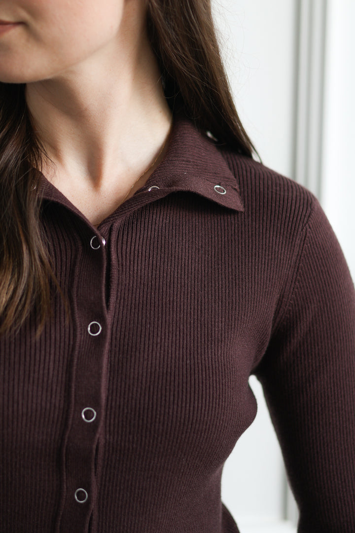 Ribbed Snap Polo - Brown
