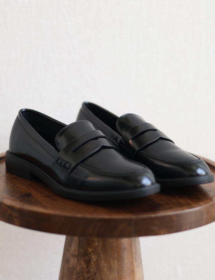 Toro Glazed Loafer - Black