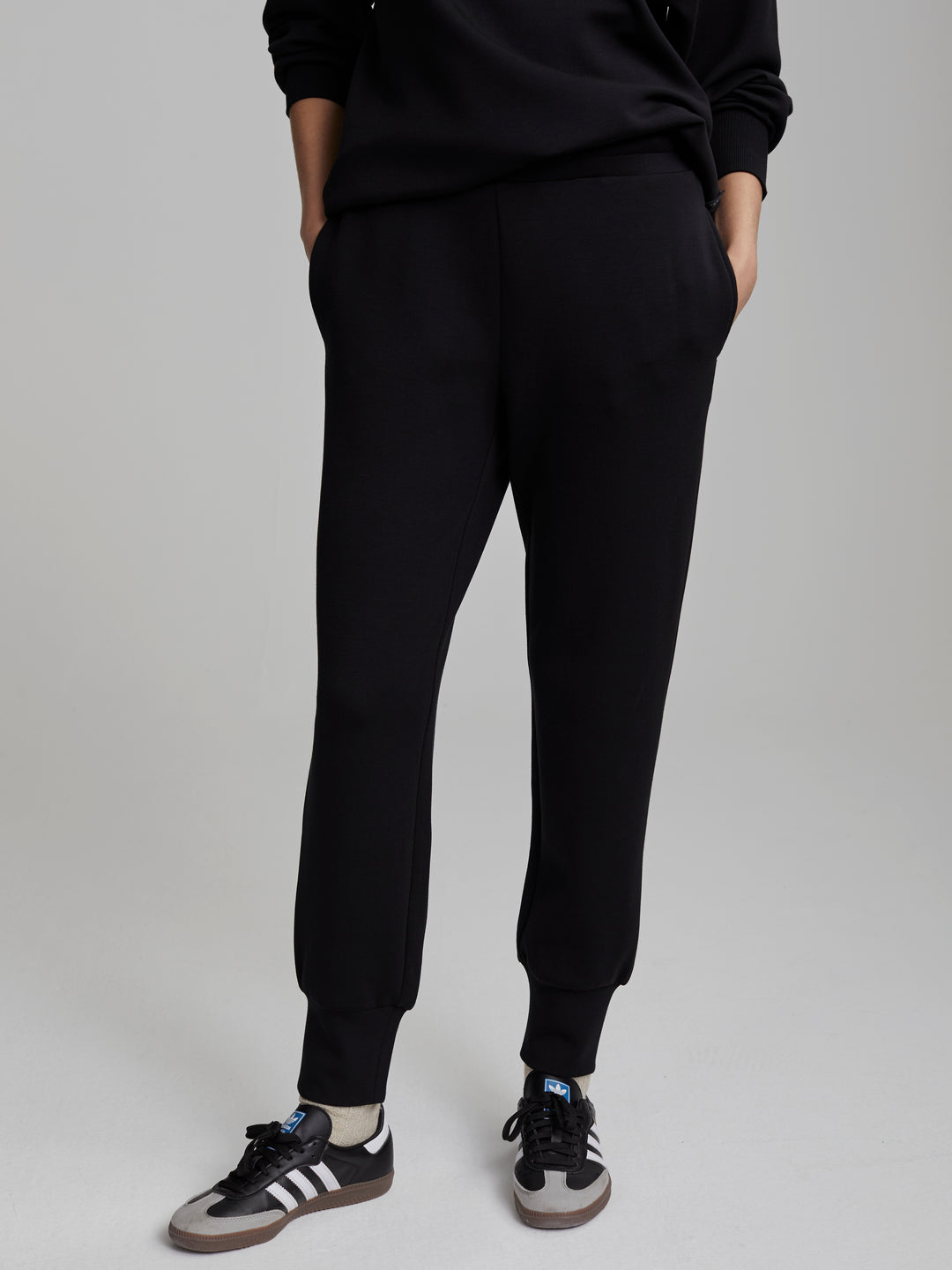 VARLEY  The Slim Cuff Pant 27.5 -Black – madaboutstyle