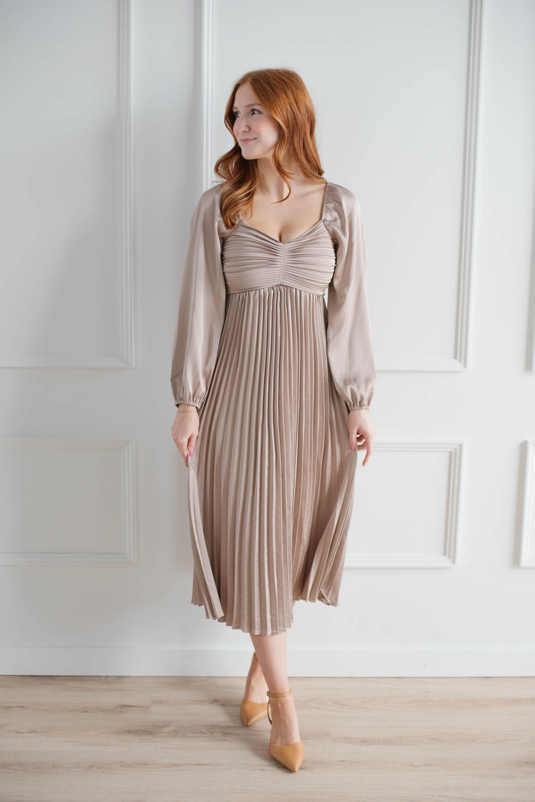 Estelle Pleated Midi - Oyster