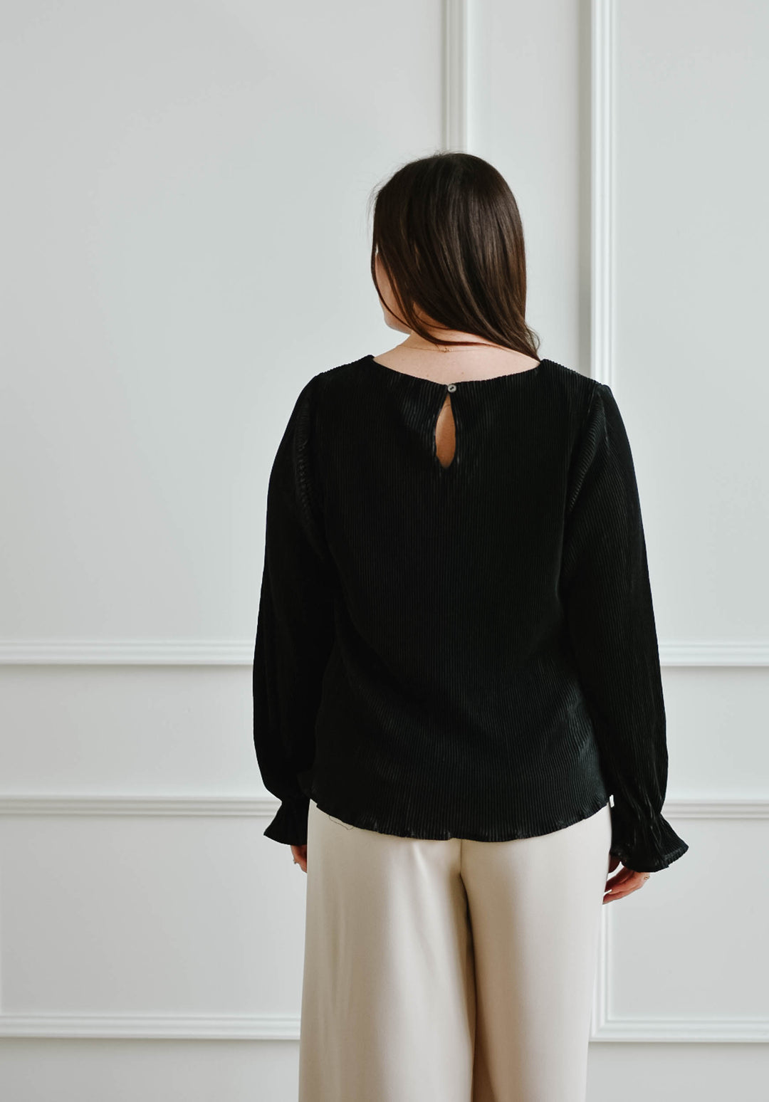 Black Plissé Blouse | S-2XL