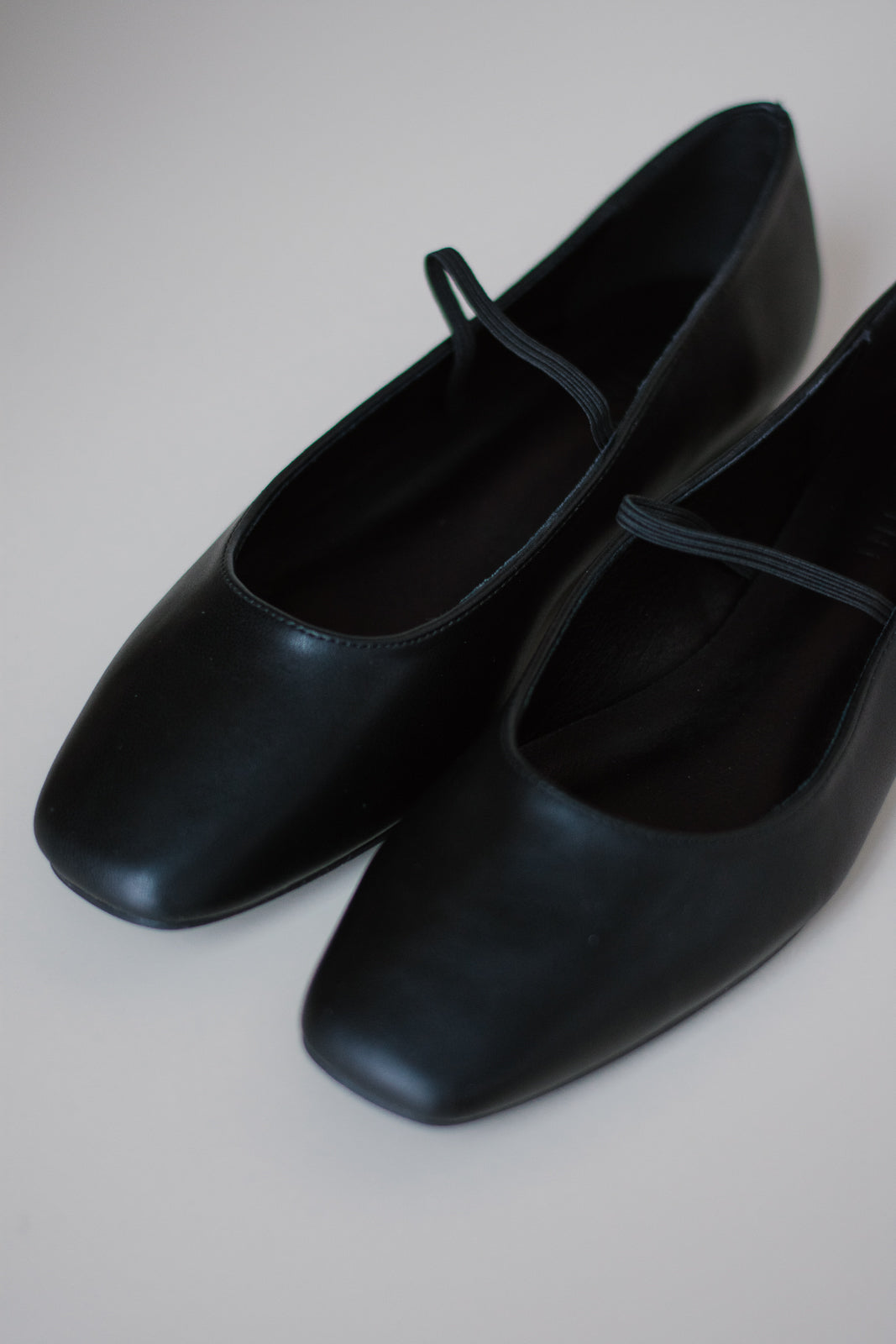 Finnick Ballet Flats - Matte Black