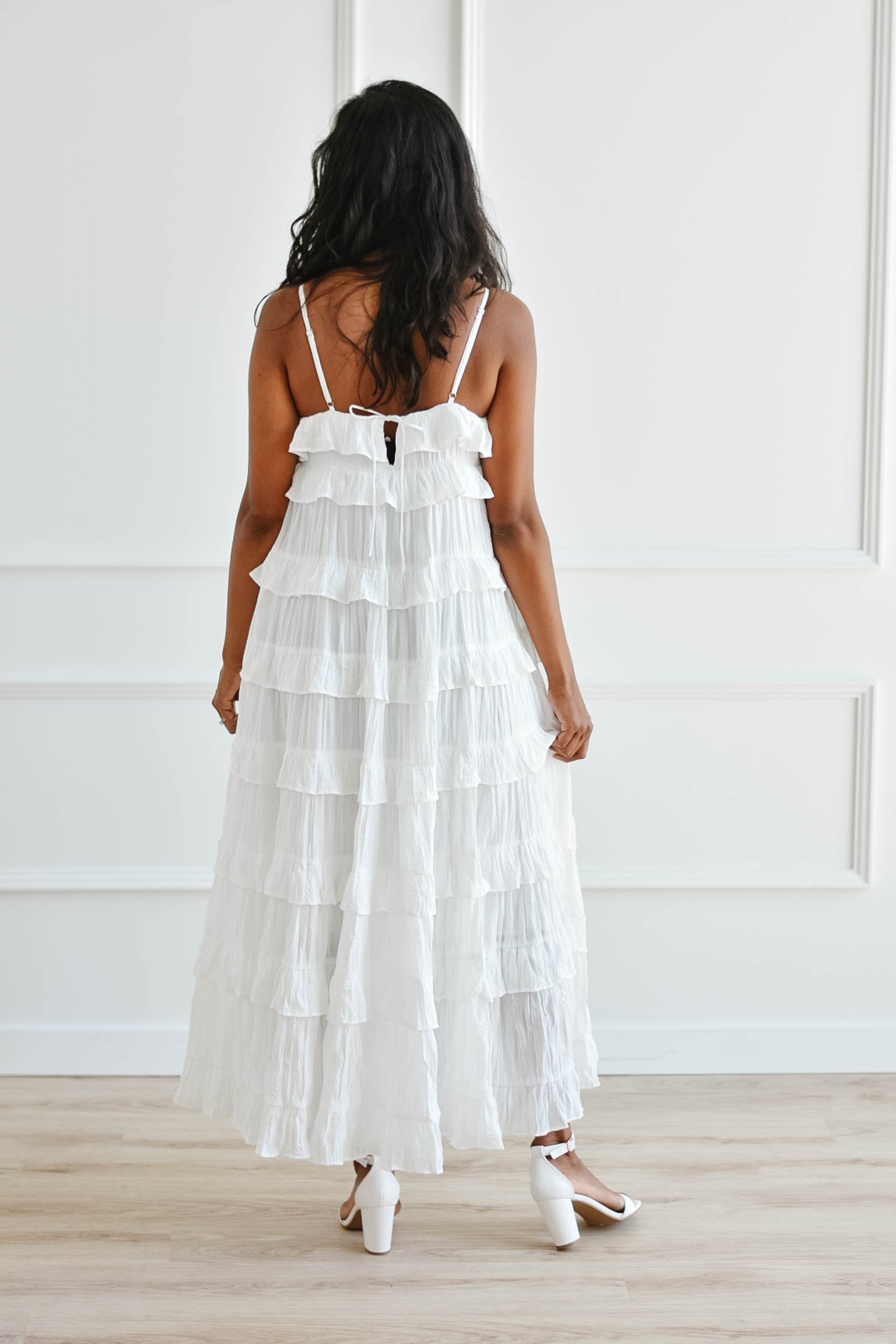 White tiered 2024 midi dress