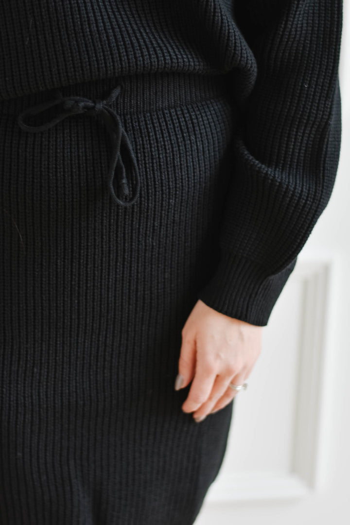 Black Knit Skirt | XS-XXL