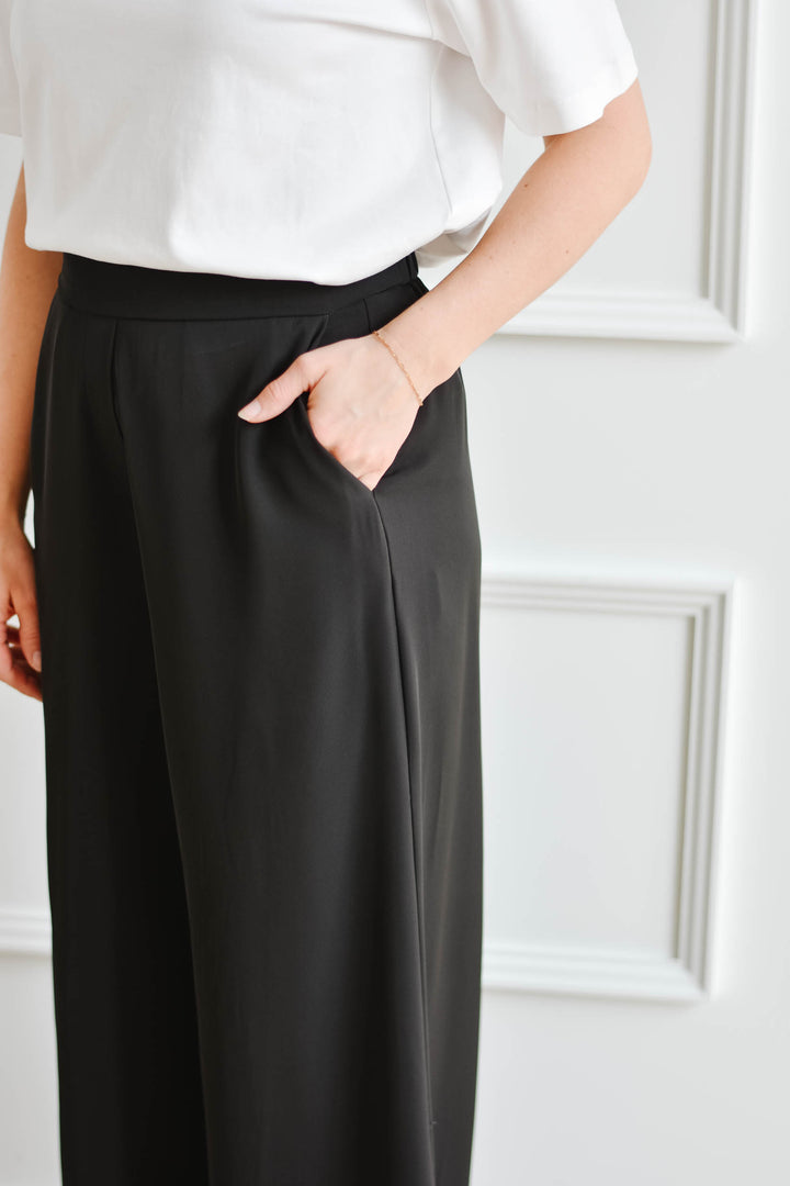 The Everyday Trouser - Black