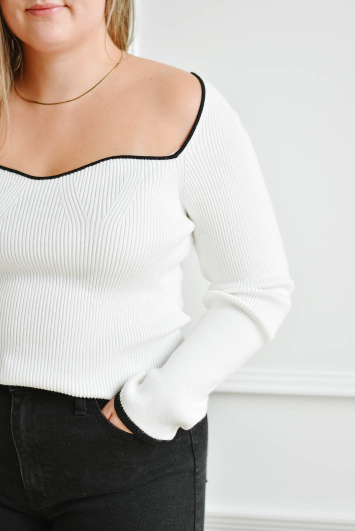 Sweetheart Piped Sweater - White