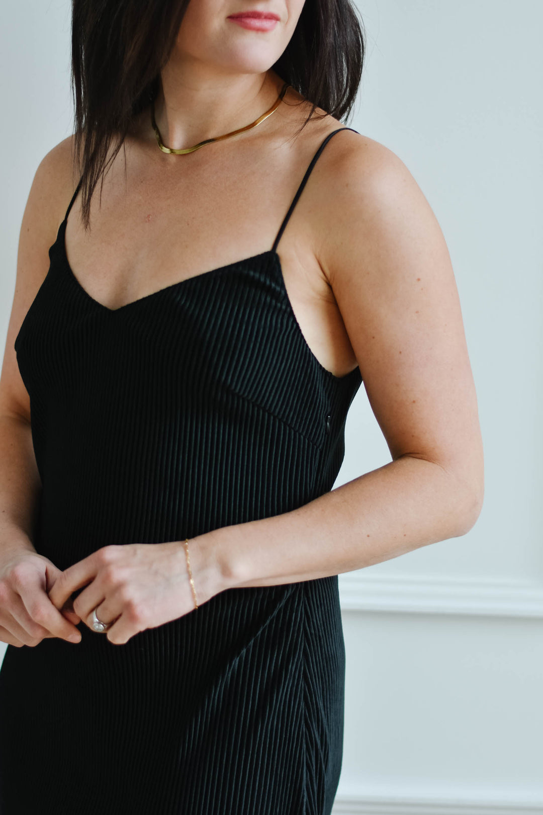 Samantha Pleated Velvet Dress | Black