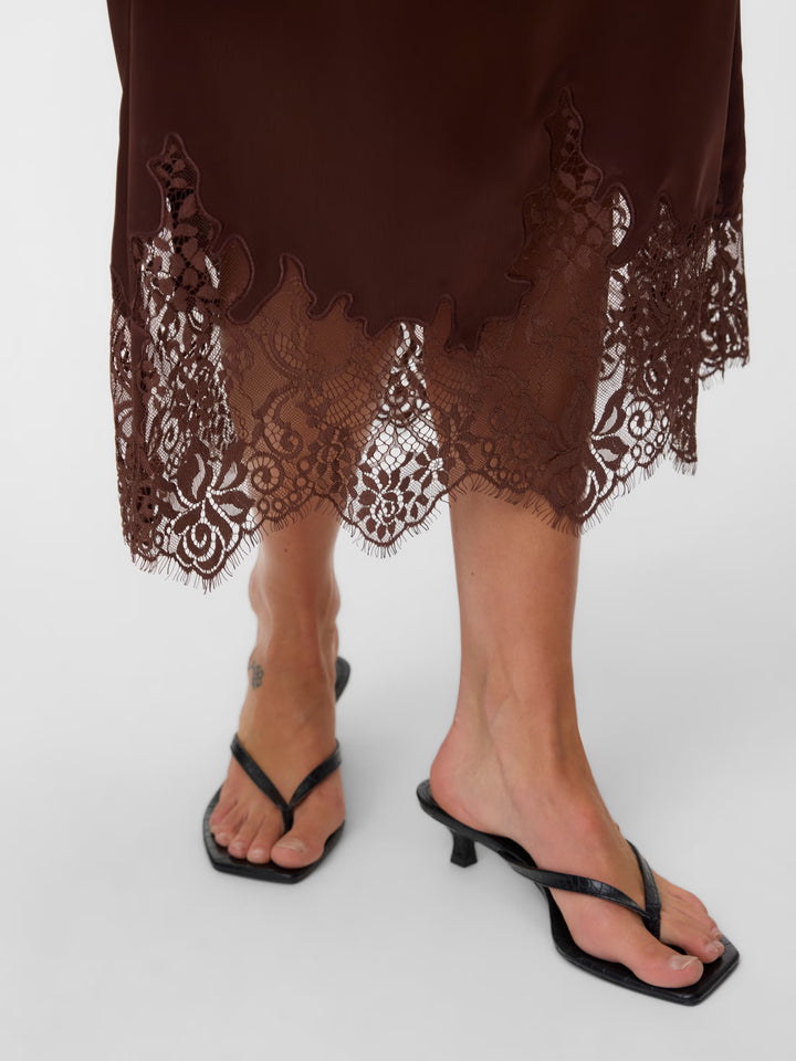 Vero Moda | Novi Lace Skirt - Brown