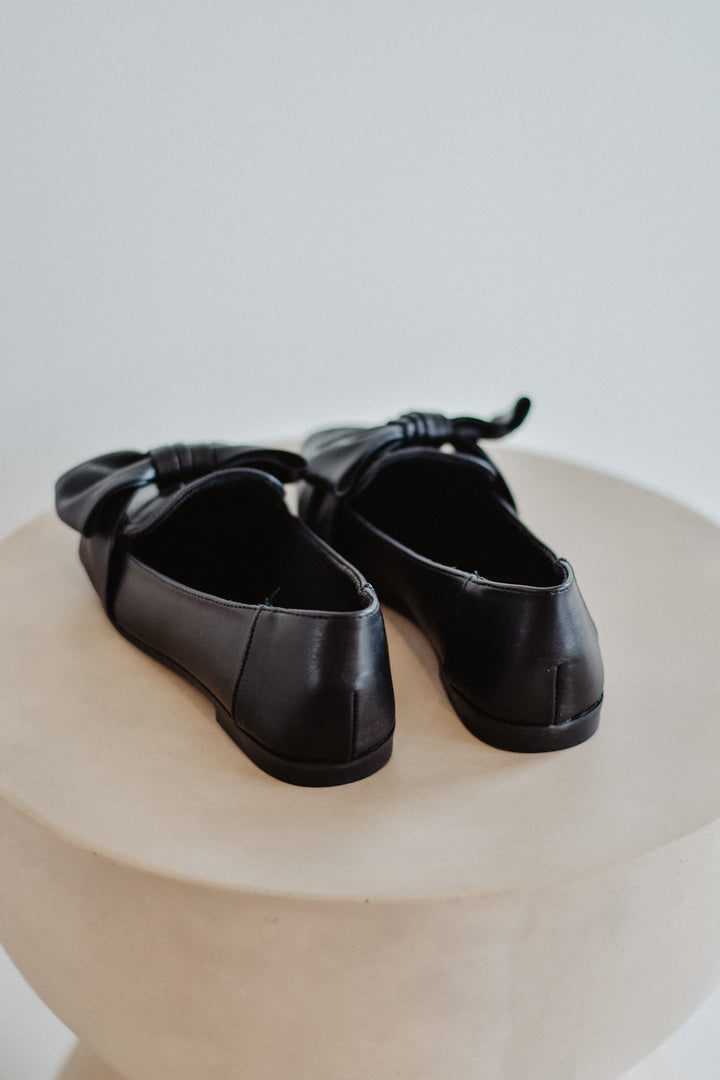 Bow Loafer - Black